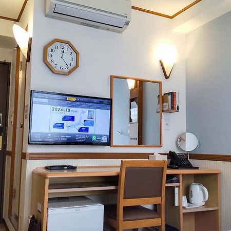 Toyoko Inn Higashi Hiroshima Ekimae Exterior photo