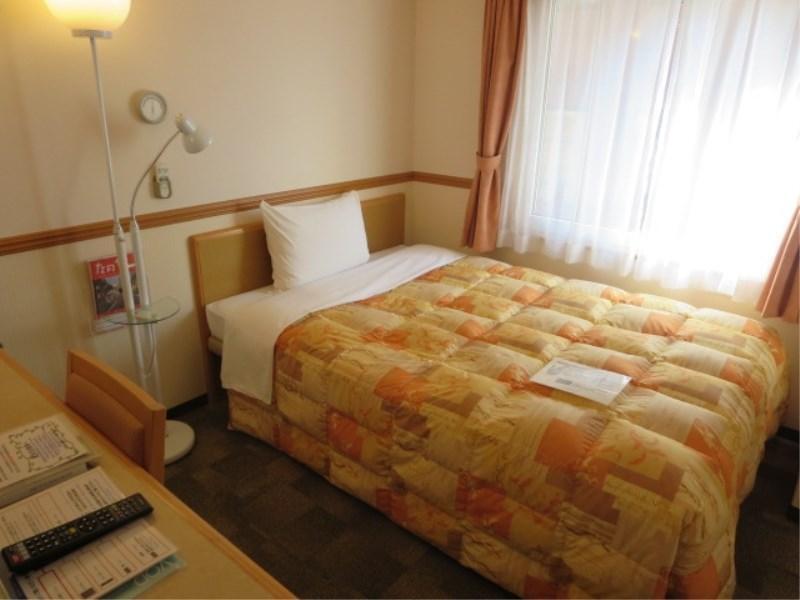 Toyoko Inn Higashi Hiroshima Ekimae Exterior photo